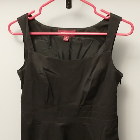 Black A-line dress - Picture 2 of 3